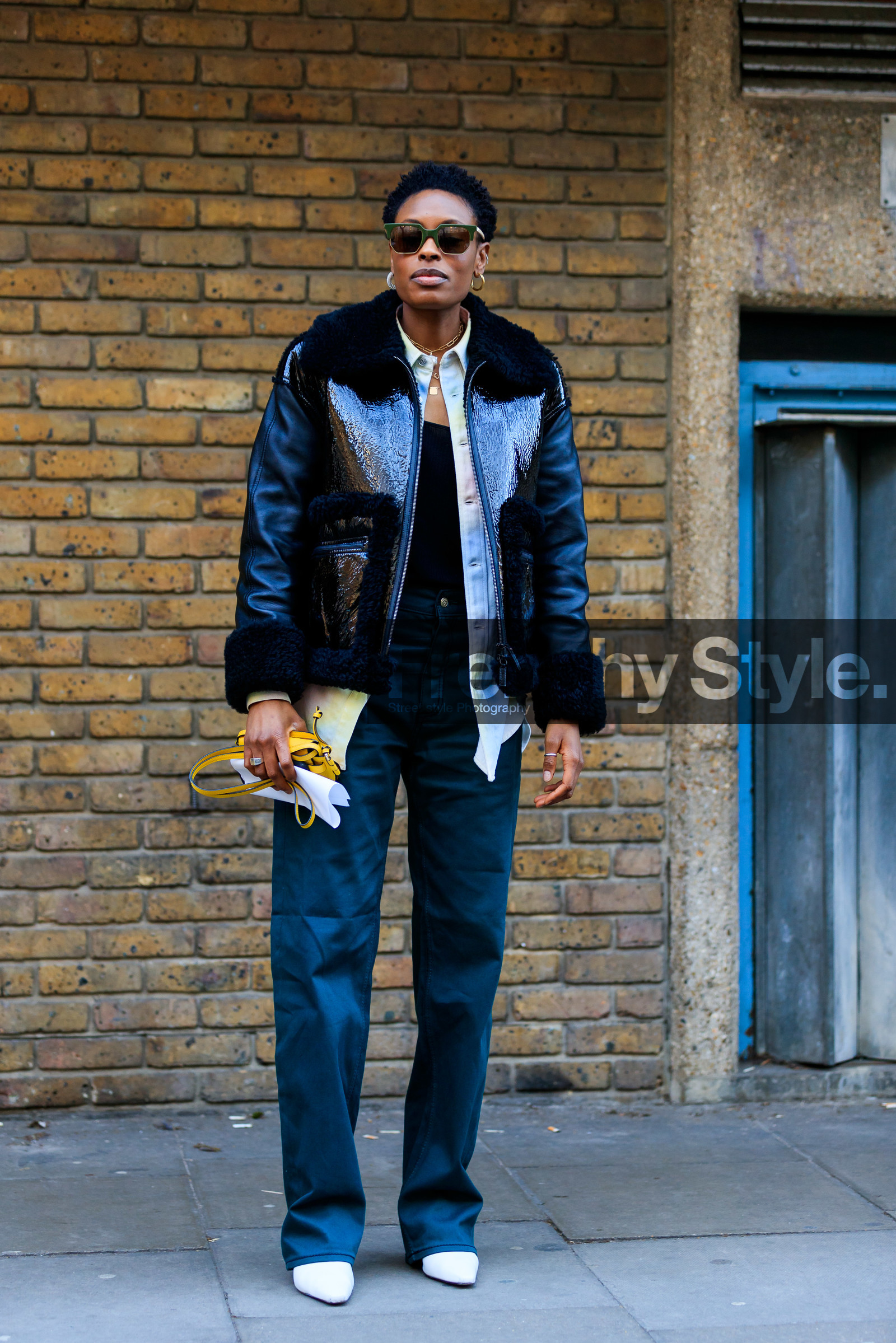 black jacket, black pants, donna wallace, leather bag, leather jacket, leather shoes, sunglasses, trousers, white boots, white shirt, yellow bag, street style, jonathan paciullo, FW, frenchystyle, fashion week, LFW, LONDON, AUTUMN WINTER 2019-2020, AW 19-20, FW 19-20, FALL WINTER 2019-2020, vertical, full length