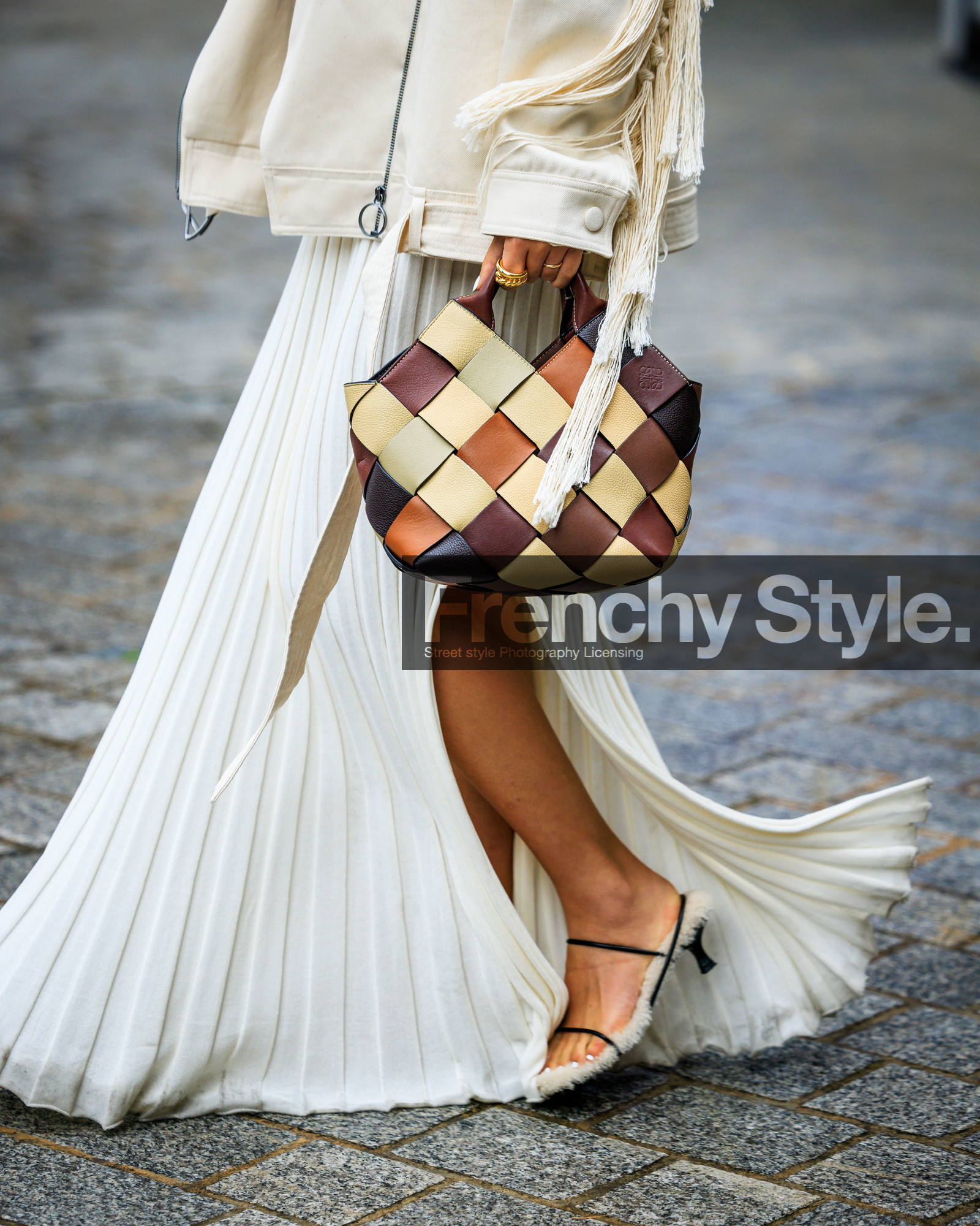 fashion week, frenchystyle, FW, jonathan paciullo, street style, LFW, LONDON, atmosphere details, detail, SPRING SUMMER 2024, SS 24