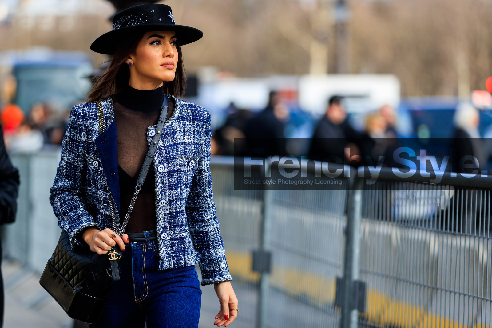 black bag, black hat, black top, blue denim, blue jacket, chanel, chanel handbag, checked, denim pants, graphic jacket, jeans, leather bag, plaid, printed jacket, see through, trousers, tweed jacket, street style, jonathan paciullo, FW, frenchystyle, fashion week, PFW, PARIS, AUTUMN WINTER 2018-2019, FALL WINTER 2018-2019, FW 18-19, horizontal, atmosphere details, camila coelho