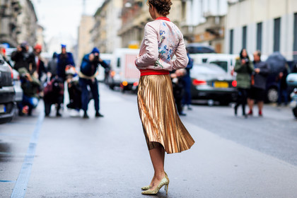 atmosphere details, AUTUMN WINTER 2016-2017, AW 16-17, bomber jacket, detail, embroidered jacket, FALL WINTER 2016-2017, fashion week, floral, flower, frenchystyle, FW, FW 16-17, glitter, golden shoes, golden skirt, gucci, high heels, horizontal, jonathan paciullo, leather shoes, leather skirt, LFW, LONDON, MENSWEAR, metallic skirt, pink jacket, pleated skirt, shiny heels, street style