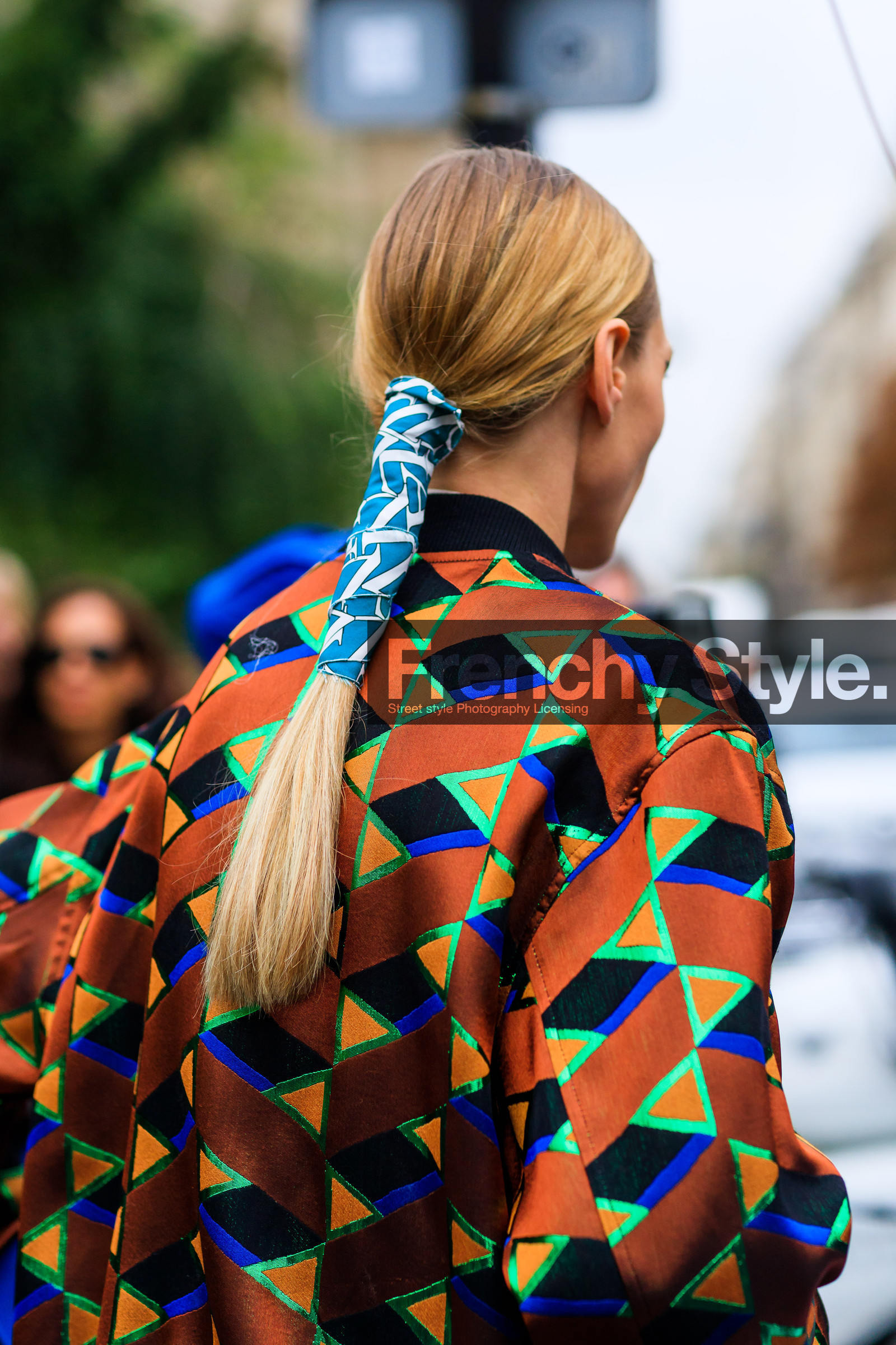 atmosphere details, bomber jacket, brown jacket, detail, fashion week, frenchystyle, FW, geometric, graphic jacket, jonathan paciullo, long hair, PARIS, PFW, ponytail, printed jacket, SPRING SUMMER 2018, SS 18, street style, vertical, model