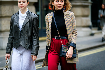 beige jacket, black bag, black belt, black jacket, black sweater, checked, earrings, embroidered bag, graphic bag, leather bag, leather belt, leather jacket, plaid, printed bag, red pants, trousers, turtleneck sweater, white dress, street style, jonathan paciullo, FW, frenchystyle, fashion week, LFW, LONDON, AUTUMN WINTER 2019-2020, AW 19-20, FW 19-20, FALL WINTER 2019-2020, horizontal, atmosphere details, detail