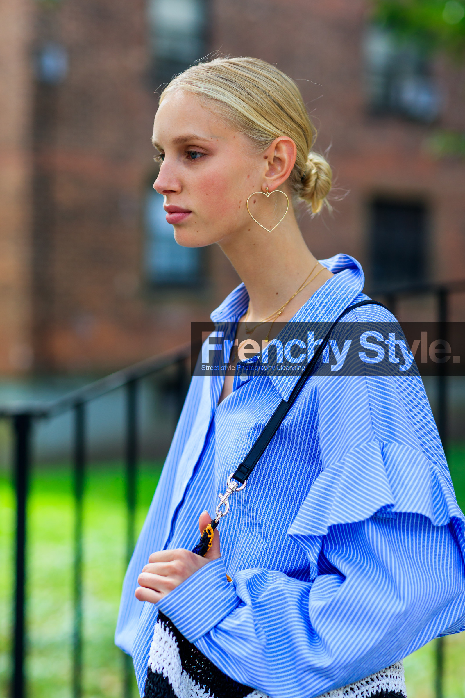 atmosphere details, blue shirt, detail, earrings, fashion week, frenchystyle, FW, graphic shirt, Jessie Bloemendaal, jonathan paciullo, men shirt, model, NEW YORK, NYFW, oversize, printed shirt, ruffles, SPRING SUMMER 2018, SS 18, street style, striped shirt, vertical