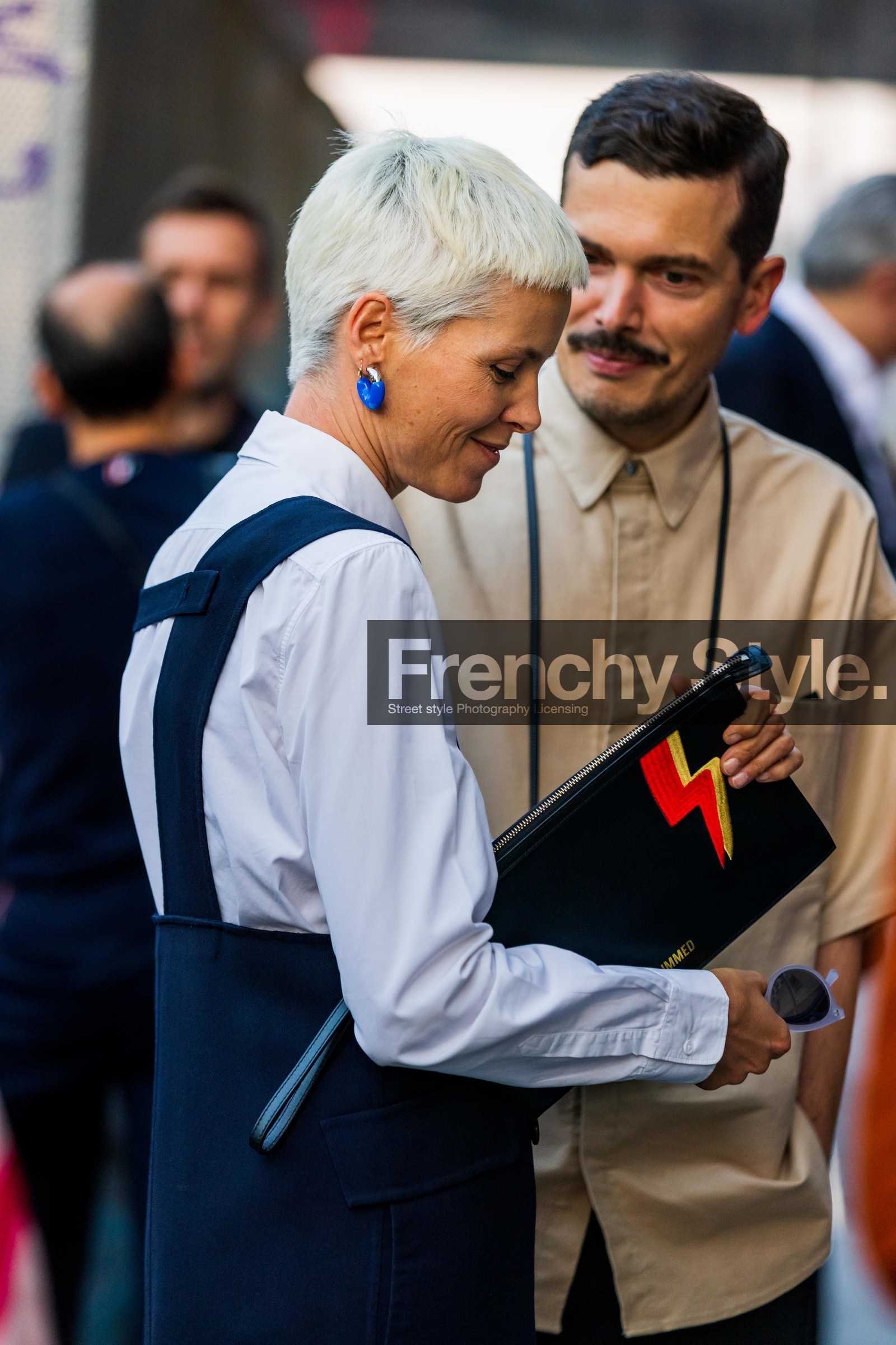 bicolor earrings, black dress, black pouch, blue earrings, flame, leather pouch, white shirt, fashion week, frenchystyle, FW, jonathan paciullo, street style, MFW, MILAN, SPRING SUMMER 2022, SS 22, vertical, atmosphere details, detail