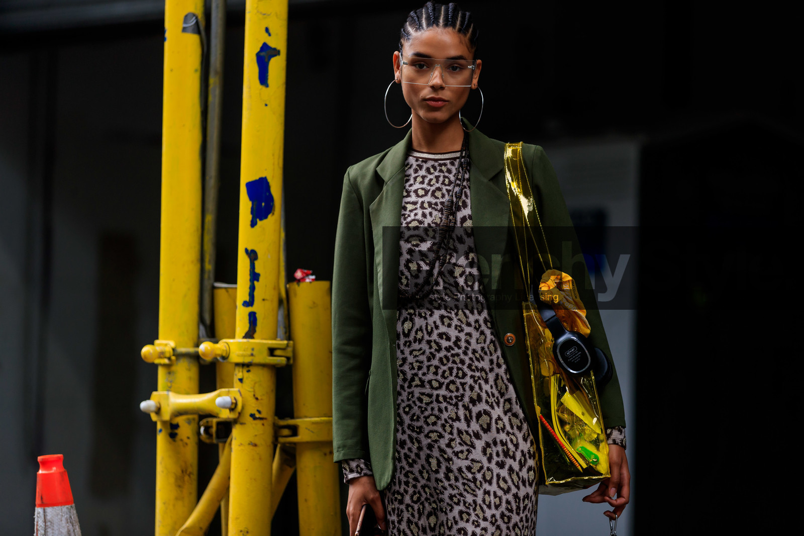 animal print, braids, brown dress, earrings, graphic dress, green jacket, headphones, leopard, model, printed dress, sunglasses, transparent bag, yellow bag, street style, jonathan paciullo, FW, frenchystyle, fashion week, NEW YORK, NYFW, SPRING SUMMER 2020, SS 20, horizontal, atmosphere details, detail