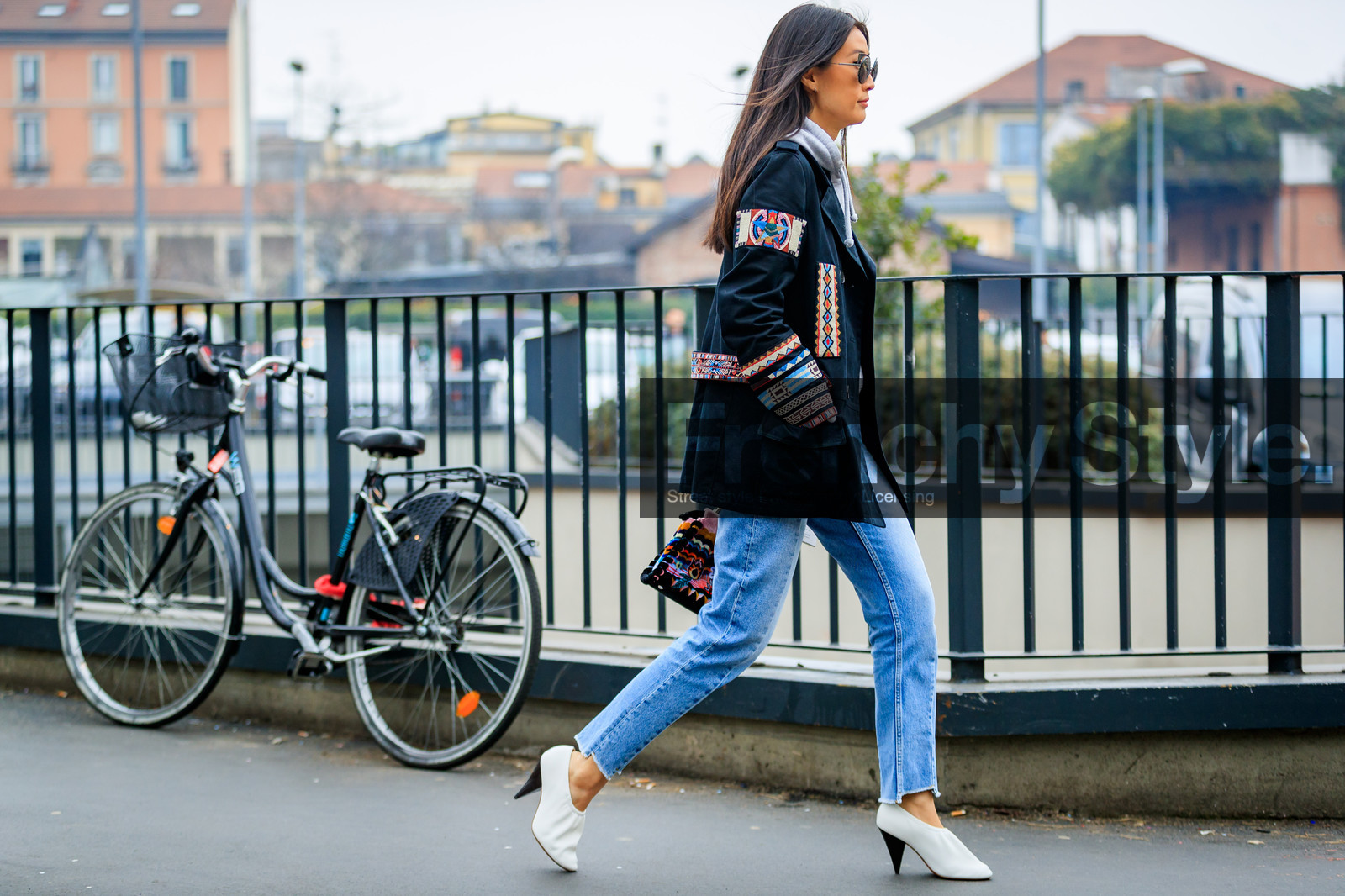 atmosphere details, AUTUMN WINTER 2017-2018, AW 17-18, black jacket, blazer, blue denim, denim pants, embroidered jacket, FALL WINTER 2017-2018, fashion week, frenchystyle, full length, FW, FW 17-18, high heels, horizontal, jeans, jonathan paciullo, leather bag, leather shoes, MFW, MILAN, street style, sunglasses, trousers, white shoes