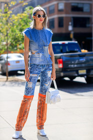 blue denim, denim pants, denim top, fashion week, frenchystyle, full length, FW, high heels, jeans, jonathan paciullo, leather bag, leather shoes, NEW YORK, NYFW, ripped pants, Samantha Angelo, SPRING SUMMER 2018, SS 18, street style, sunglasses, trousers, vertical, white bag, white shoes