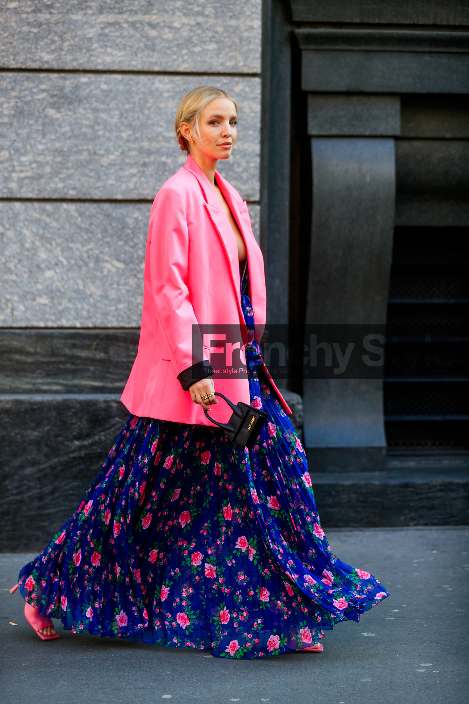 navy blue dress, floral printed dress, pink dress, pink jacket, pink leather sandals, pleated dress, high heels slippers, high heels sandals, jacquemus bag, mini bag, hand bag, black leather bag, long dress, fashion week, frenchystyle, FW, jonathan paciullo, street style, MFW, MILAN, AUTUMN WINTER 2020-2021, FALL WINTER 2020-2021, FW 20-21, vertical, full length