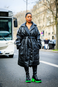 strass earrings, silver earrings, black coat, puffed coat, leather coat, red lips, black platform boots, bottega veneta boots, rajni jacques, fashion week, frenchystyle, FW, jonathan paciullo, street style, AUTUMN WINTER 2022-2023, FALL WINTER 2022_2023, FW 22-23, PFW, PARIS, vertical, full length