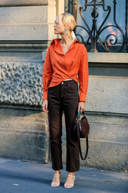 brown bag, brown denim, denim pants, earrings, high heels, jeans, leather bag, leather shoes, linda tol, orange shirt, the row, trousers, white shoes, fashion week, frenchystyle, FW, jonathan paciullo, street style, MFW, MILAN, SPRING SUMMER 2019, SS 19, vertical, full length