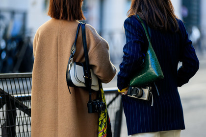beige jacket, black and white bag, blue jacket, camel coat, graphic bag, green bag, leather bag, prada, printed bag, yellow scarf, fashion week, frenchystyle, FW, jonathan paciullo, street style, PFW, PARIS, AUTUMN WINTER 2019-2020, AW 19-20, FALL WINTER 2019-2020, FW 19-20, horizontal, atmosphere details, detail