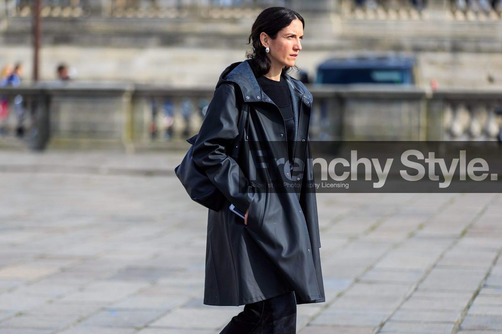 atmosphere details, AUTUMN WINTER 2016-2017, AW 16-17, black bag, black coat, black denim, black jacket, black pants, denim pants, detail, FALL WINTER 2016-2017, fashion week, frenchystyle, FW, FW 16-17, horizontal, jonathan paciullo, leather bag, PARIS, PFW, street style, tone on tone, total look black