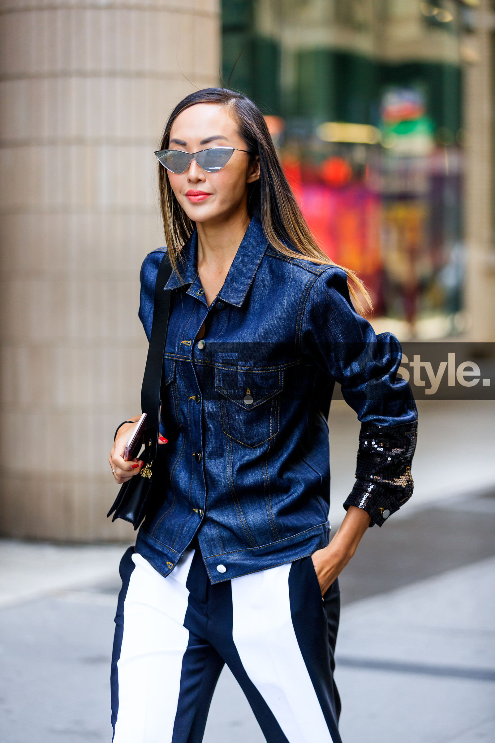 atmosphere details, black and white, black bag, blue denim, Chriselle Lim, denim jacket, detail, fashion week, frenchystyle, FW, graphic pants, jonathan paciullo, leather bag, NEW YORK, NYFW, SPRING SUMMER 2018, SS 18, street style, sunglasses, trousers, vertical