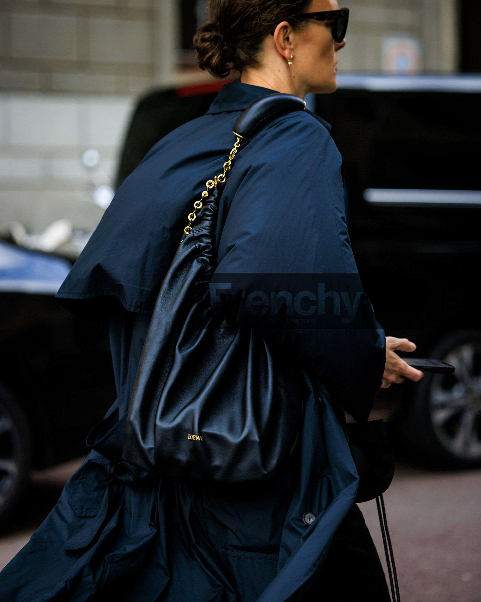 fashion week, frenchystyle, street style, jonathan paciullo, FW, MFW, MILAN, SPRING SUMMER 2024, SS 24, vertical, atmosphere details, detail