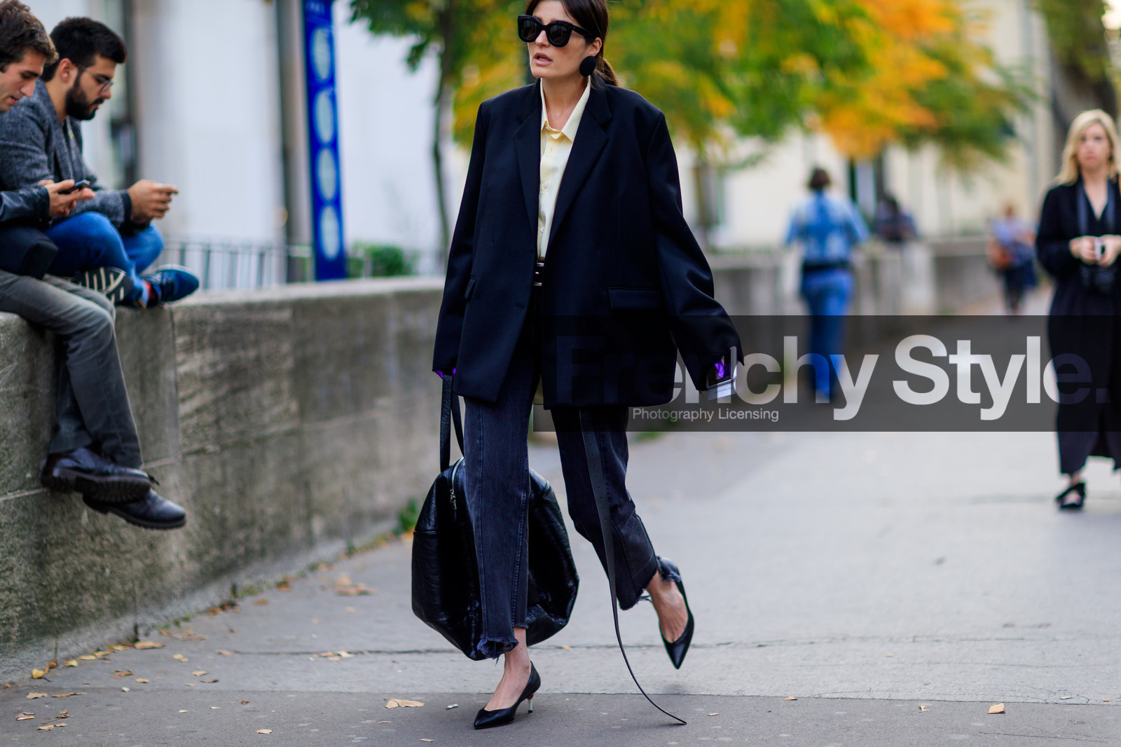 atmosphere details, black bag, black belt, black denim, black jacket, black shoes, blazer, denim pants, detail, fashion week, frenchystyle, FW, horizontal, jeans, jonathan paciullo, leather bag, leather shoes, oversize, PARIS, PFW, SPRING SUMMER 2018, SS 18, street style, sunglasses, trousers