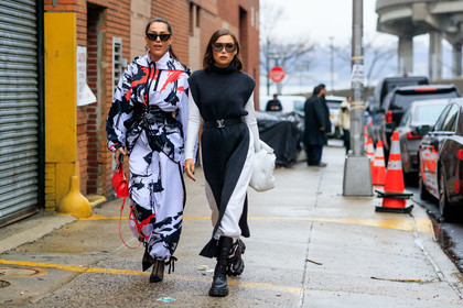 white pants, white jacket, white parka, jogging pants, sportswear, zipped jacket, printed jacket, printed pants, painted jacket, painted pants, red jacket, red pants, black pants, black jacket, black leather belt, laced belt, polish belt, corset belt, sharp end boots, sheer boots, high heels boots, red leather bag, balenciaga bag, belted jacket, silvered earrings, dangling earrings, karina nigay, dark grey dress, knit dress, knitwear, turtleneck dress, long dress, sleeveless dress, white top, white leather clutch, margiela bag, belted dress, louis vuitton belt, aviator sunglasses, futurist shape sunglasses, ankle bag, mini bag, prada boots, flat boots, big sole boots, laced boots, fashion week, frenchystyle, FW, jonathan paciullo, street style, NYFW, NEW YORK, AUTUMN WINTER 2020-2021, FALL WINTER 2020-2021, FW 20-21, horizontal, atmosphere details, full length