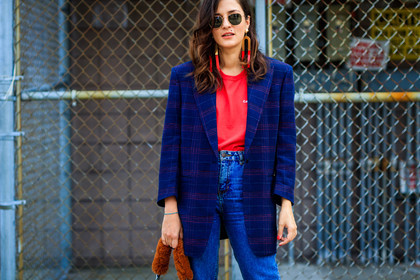 atmosphere details, blazer, blue denim, blue jacket, brown bag, brown fur, checked jacket, denim pants, detail, earrings, eleonora carisi, fashion week, frenchystyle, fur bag, FW, horizontal, jeans, jonathan paciullo, NEW YORK, NYFW, printed jacket, red t shirt, SPRING SUMMER 2018, SS 18, street style, sunglasses, trousers