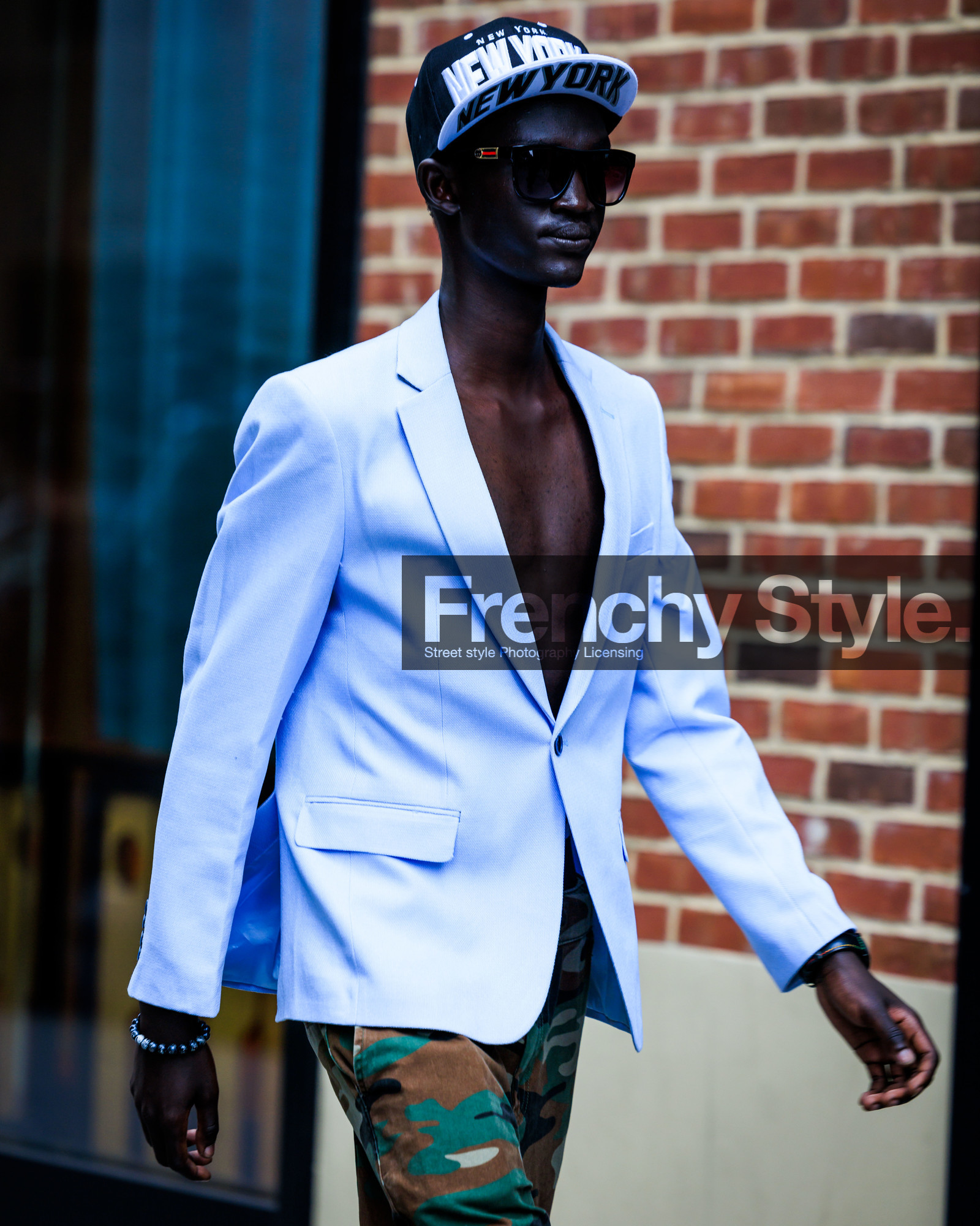 jonathan paciullo, FW, frenchystyle, fashion week, street style, vertical, detail, atmosphere details, NYFW, NEW YORK, SPRING SUMMER 2024, SS 24