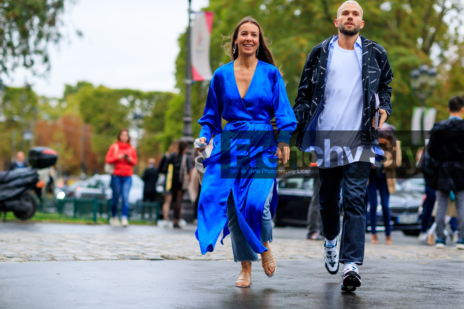 atmosphere details, black jacket, blue denim, blue dress, denim jacket, denim pants, fashion week, frenchystyle, full length, FW, horizontal, jeans, jonathan paciullo, leather shoes, PARIS, PFW, SPRING SUMMER 2018, SS 18, street style, supreme, trousers, white t shirt, alice & j.s