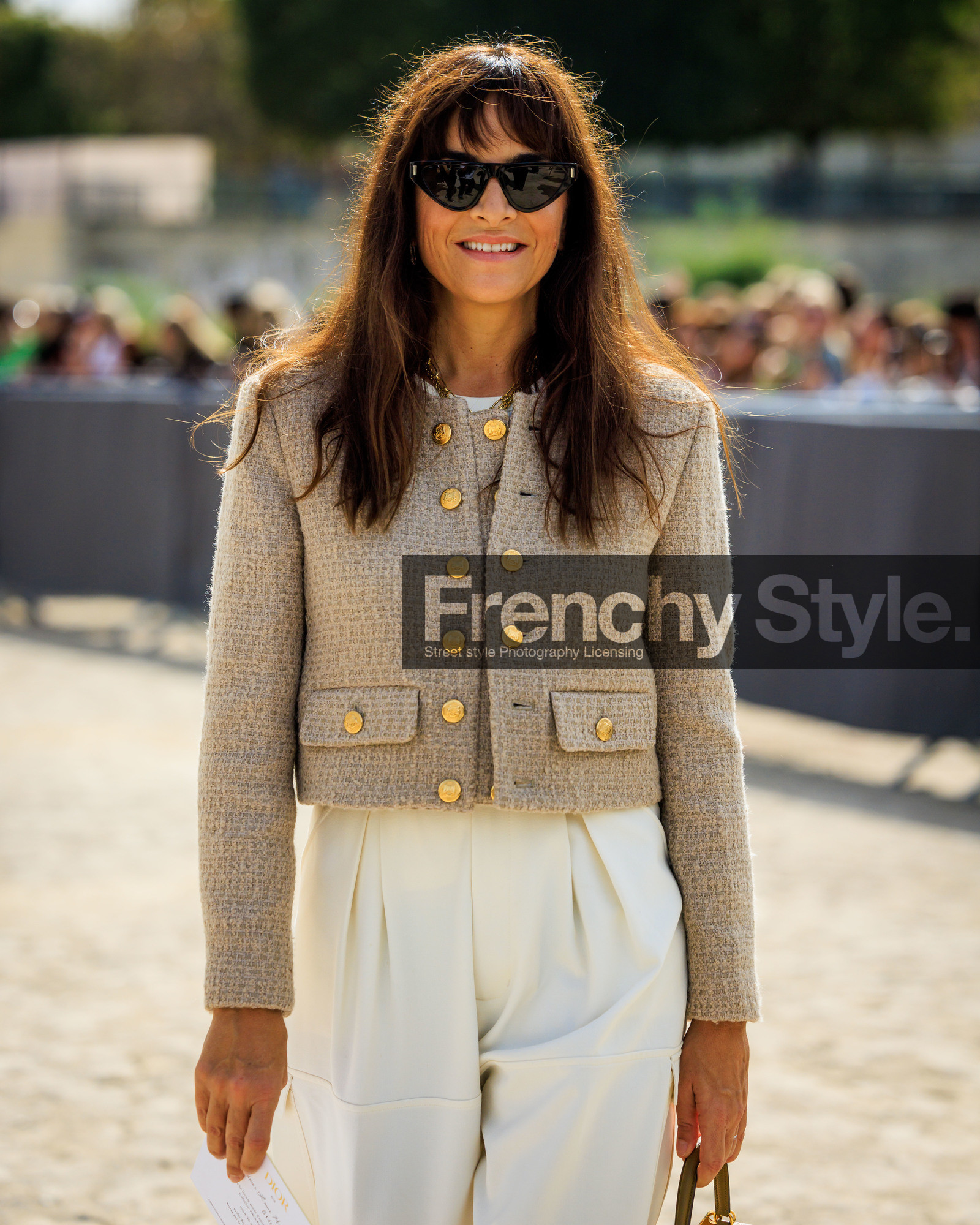 fashion week, frenchystyle, FW, jonathan paciullo, street style, PFW, PARIS, SPRING SUMMER 2024, SS 24, vertical, atmosphere details, detail