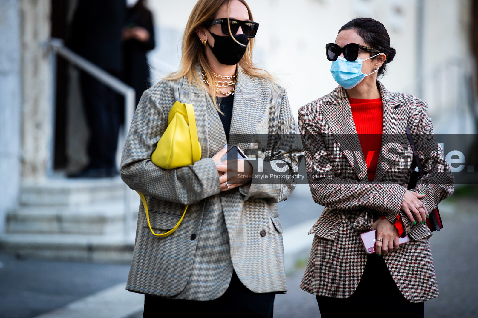 checked jacket, beige jacket, red pullover, yellow leather clutch, tom ford sunglasses, celine sunglasses, burgundy jacket, covid face mask, street style, jonathan paciullo, FW, frenchystyle, fashion week, MFW, MILAN, SPRING SUMMER 2021, SS 21, horizontal, atmosphere details, detail