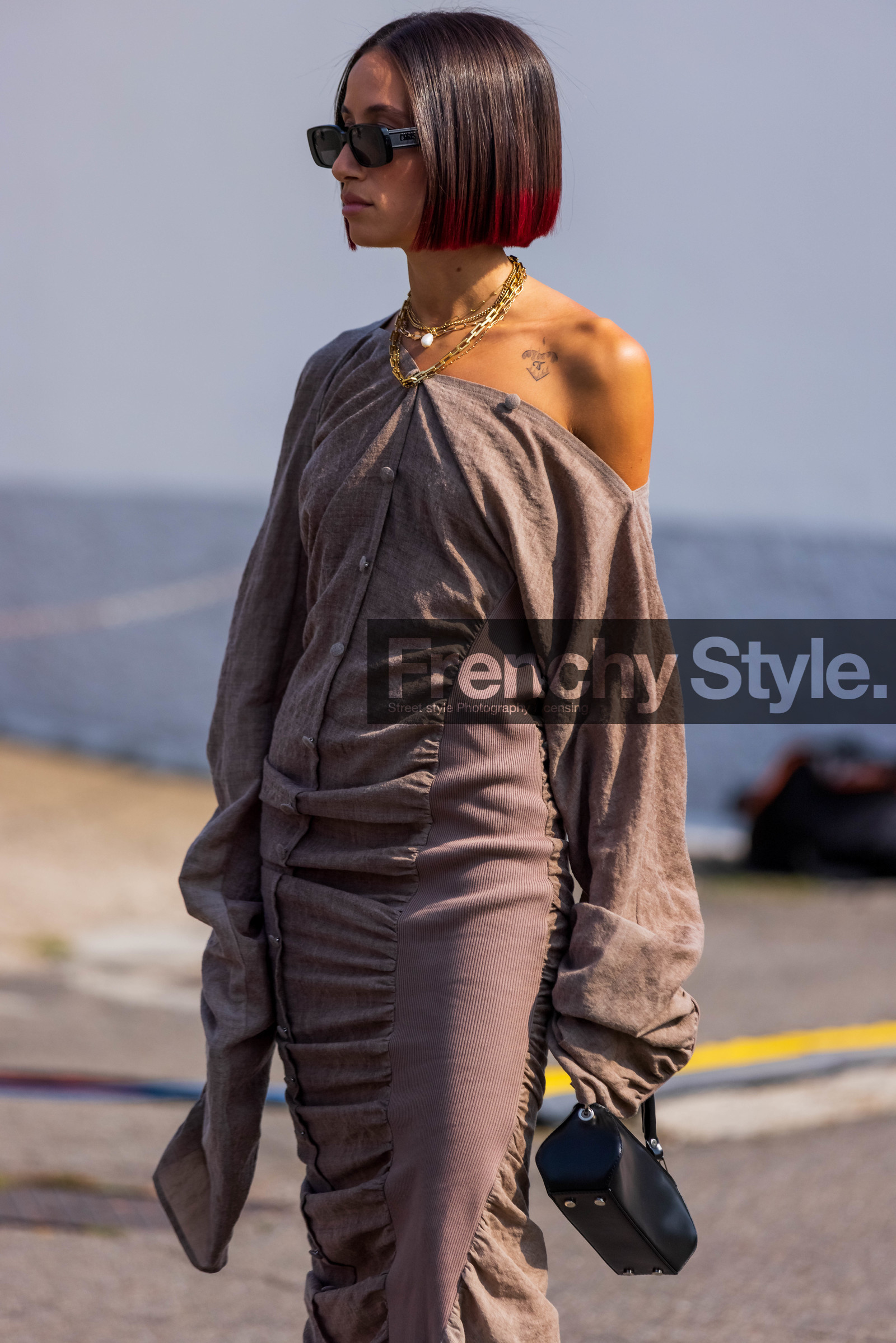 acne dress, Alexandra Guerain, asymetric dress, black bag, black sunglasses, button dress, gather dress, gold necklace, hair color, leather bag, linen dress, long sleeves, necklace, small bag, strands, sunglasses, taupe dress, fashion week, frenchystyle, FW, jonathan paciullo, street style, MFW, MILAN, SPRING SUMMER 2022, SS 22, vertical, atmosphere details, detail