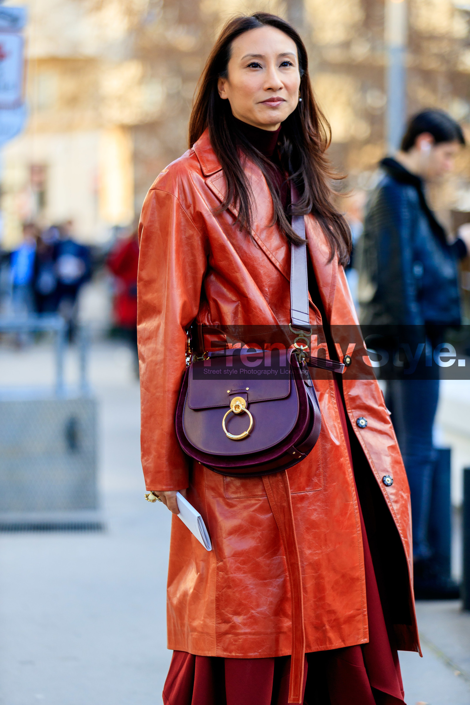 bordeaux, burgundy, chloé, elizabeth von der goltz, leather bag, leather coat, red bag, red coat, PARIS, PFW, street style, jonathan paciullo, FW, frenchystyle, fashion week, AUTUMN WINTER 2019-2020, AW 19-20, FALL WINTER 2019-2020, FW 19-20, vertical, atmosphere details, detail