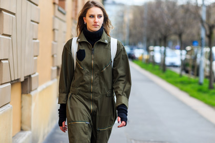 atmosphere details, AUTUMN WINTER 2016-2017, AW 16-17, detail, FALL WINTER 2016-2017, fashion week, frenchystyle, FW, FW 16-17, green jumpsuit, horizontal, jonathan paciullo, kaki jumpsuit, leather sneakers, LFW, LONDON, MENSWEAR, street style