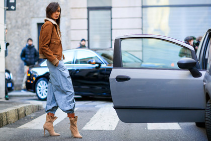 atmosphere details, AUTUMN WINTER 2017-2018, AW 17-18, beige boots, black bag, blue pants, brown jacket, chains, corset, cropped top, FALL WINTER 2017-2018, fashion week, frenchystyle, full length, FW, FW 17-18, horizontal, joan smalls, jonathan paciullo, leather bag, leather shoes, MFW, MILAN, model, street style, suede jacket, suede shoes, trousers, white top