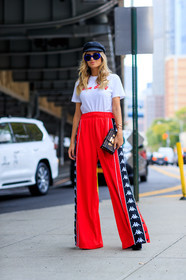 black cap, black shoes, brown bag, fashion week, frenchystyle, full length, fun sunglasses, FW, graphic bag, high heels, high waist, jonathan paciullo, leather bag, leather shoes, louis vuitton, monogram, NEW YORK, NYFW, printed bag, red pants, SPRING SUMMER 2018, SS 18, street style, sunglasses, trousers, vertical, white t shirt, xenia van der woodsen