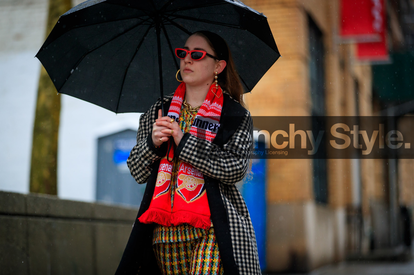 black coat, checked, checked coat, earrings, graphic jacket, graphic pants, multicolor pants, multicolor sweater, plaid, printed coat, printed jacket, printed pants, printed scarf, red scarf, sunglasses, tartan, trousers, umbrella, yellow pants, street style, jonathan paciullo, FW, frenchystyle, fashion week, NYFW, NEW YORK, AUTUMN WINTER 2018-2019, AW 18-19, FALL WINTER 2018-2019, FW 18-19, atmosphere details, horizontal, detail