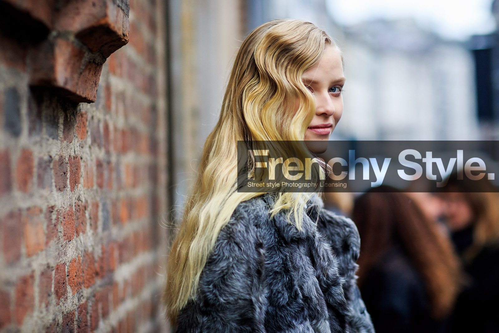 atmosphere details, AUTUMN WINTER 2016-2017, AW 16-17, blond hair, detail, FALL WINTER 2016-2017, fashion week, frenchystyle, fur jacket, FW, FW 16-17, grey fur, grey jacket, horizontal, jonathan paciullo, LFW, LONDON, long hair, MENSWEAR, model, navy sweater, piene burgers, portrait, street style, wet hair, white shirt