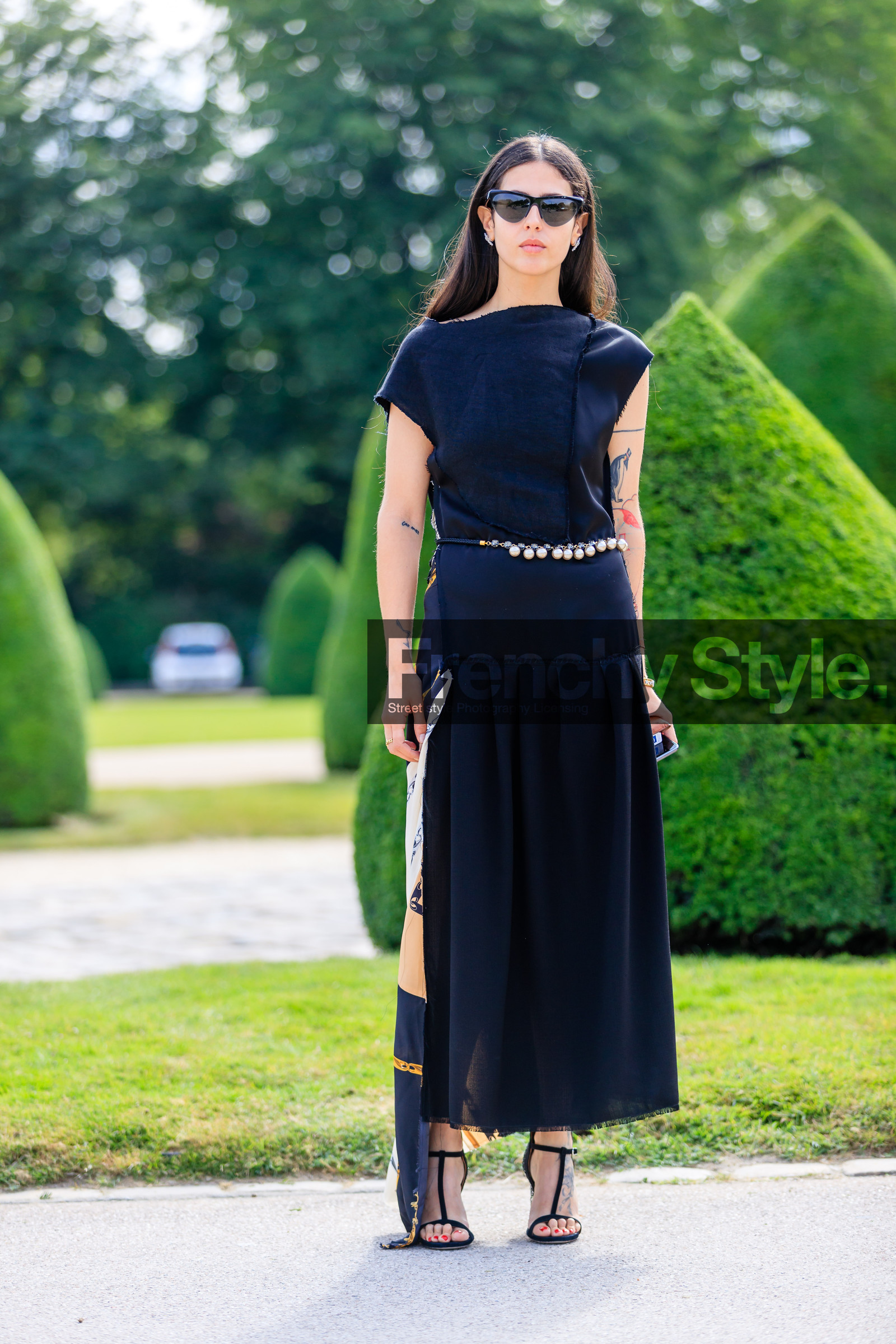 AUTUMN WINTER 2016-2017, AW 16-17, black scarf, black shoes, black skirt, black top, FALL WINTER 2016-2017, fashion week, frenchystyle, full length, FW, FW 16-17, gilda ambrosio, HAUTE COUTURE, high heels, jonathan paciullo, loewe, MENSWEAR, PARIS, PFW, printed scarf, street style, sunglasses, tattoos, vertical