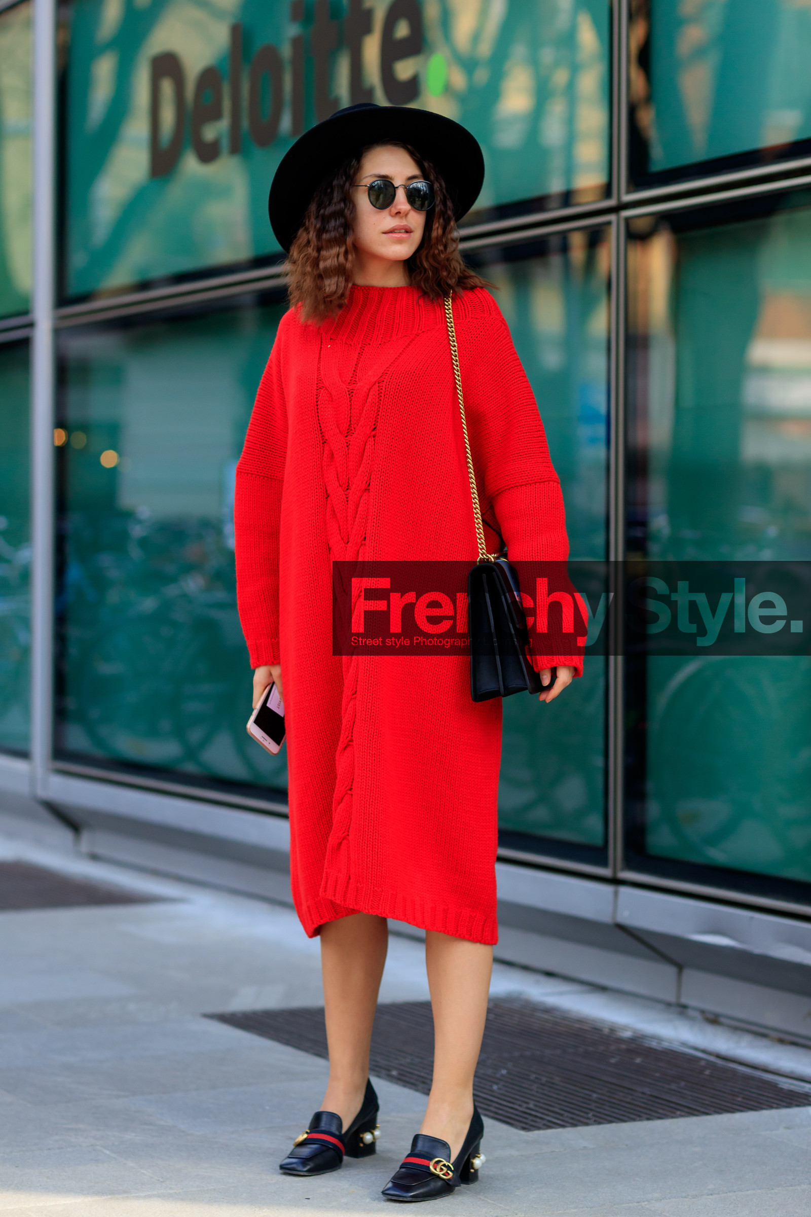 AUTUMN WINTER 2017-2018, AW 17-18, black and white bag, black bag, black hat, black loafers, black shoes, drawings, FALL WINTER 2017-2018, fashion week, frenchystyle, full length, FW, FW 17-18, graphic bag, gucci, jonathan paciullo, leather bag, leather shoes, MFW, MILAN, printed bag, red dress, street style, sunglasses, sweater dress, vertical