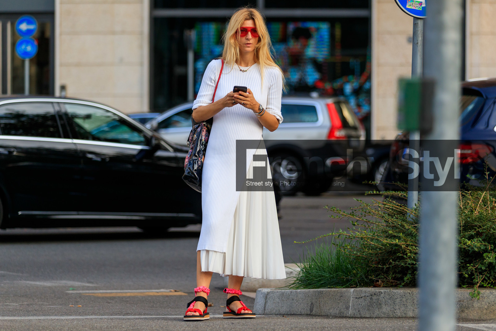ada kokosar, chanel bag, quilted bag, hand bag, polish bag, black bag, multicolor bag, white skirt, mid long skirt, pleated skirt, flat sandals, sports sandals, pink sandals, ruffle sandals, multi straps sandals, split skirt, white dress, split dress, knitwear, knit dress, mid long dress, mid long sleeves dress, red sunglasses, futurist shape sunglasses, fashion week, frenchystyle, FW, jonathan paciullo, street style, MFW, MILAN, SPRING SUMMER 2020, SS 20