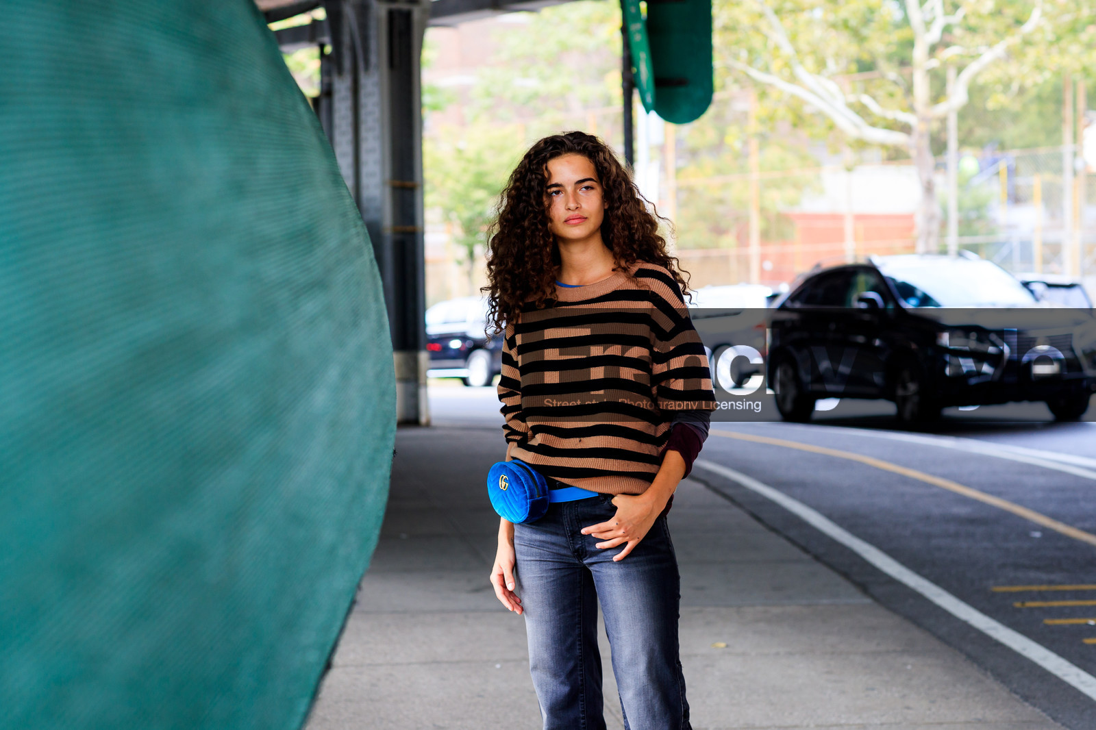 atmosphere details, beige sweater, black denim, blue bag, chiara scelsi, denim pants, detail, fanny pack, fashion week, frenchystyle, FW, graphic sweater, gucci, horizontal, jeans, jonathan paciullo, leather bag, model, NEW YORK, NYFW, SPRING SUMMER 2018, SS 18, street style, striped sweater, trousers, velvet