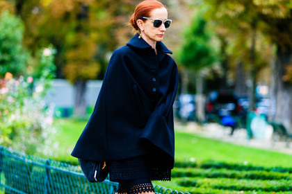 atmosphere details, black coat, black jacket, cape, detail, fashion week, frenchystyle, FW, horizontal, jonathan paciullo, PARIS, PFW, SPRING SUMMER 2017, SS 17, street style, sunglasses
