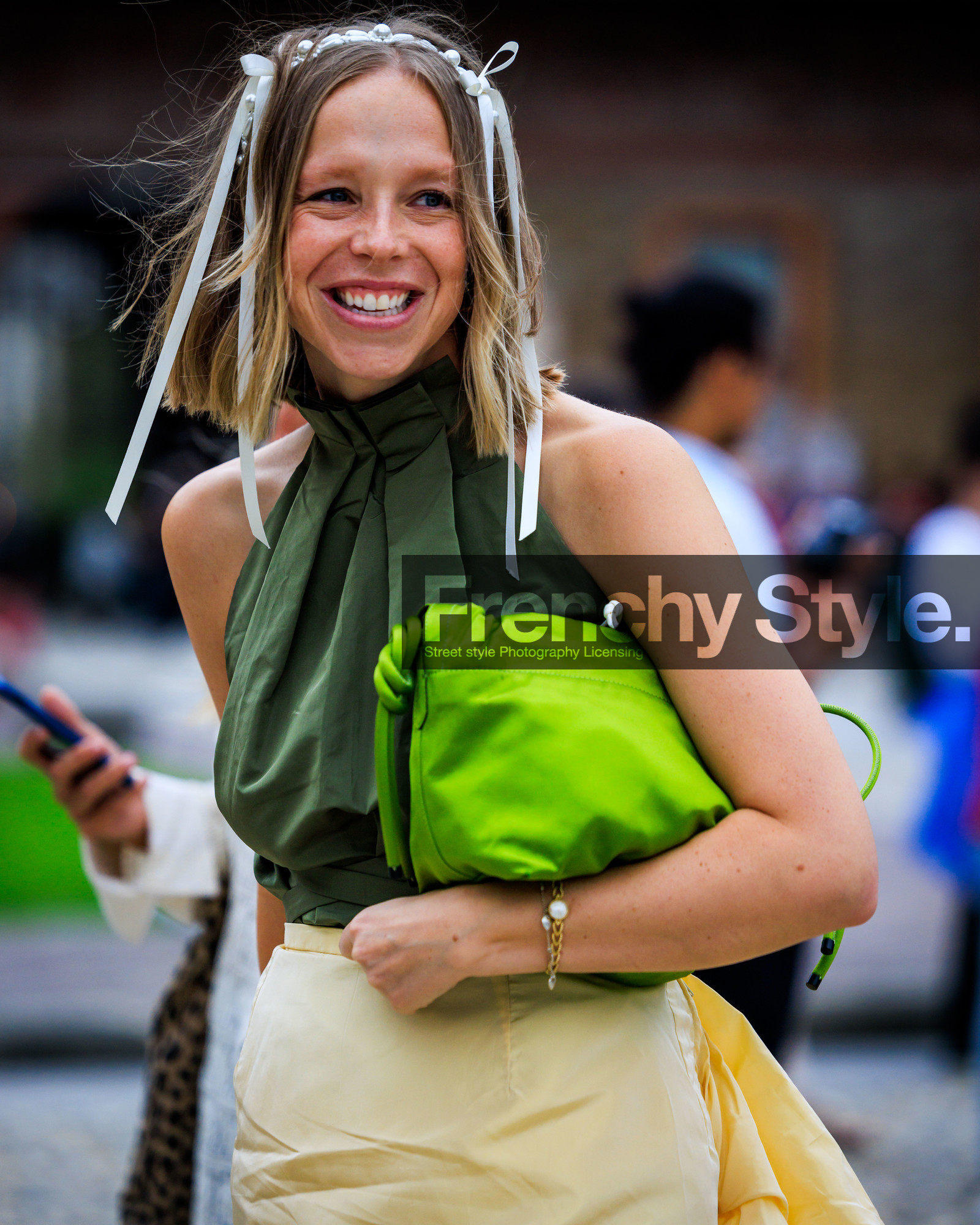 fashion week, frenchystyle, FW, jonathan paciullo, street style, MFW, MILAN, SPRING SUMMER 2024, SS 24, vertical, atmosphere details, detail