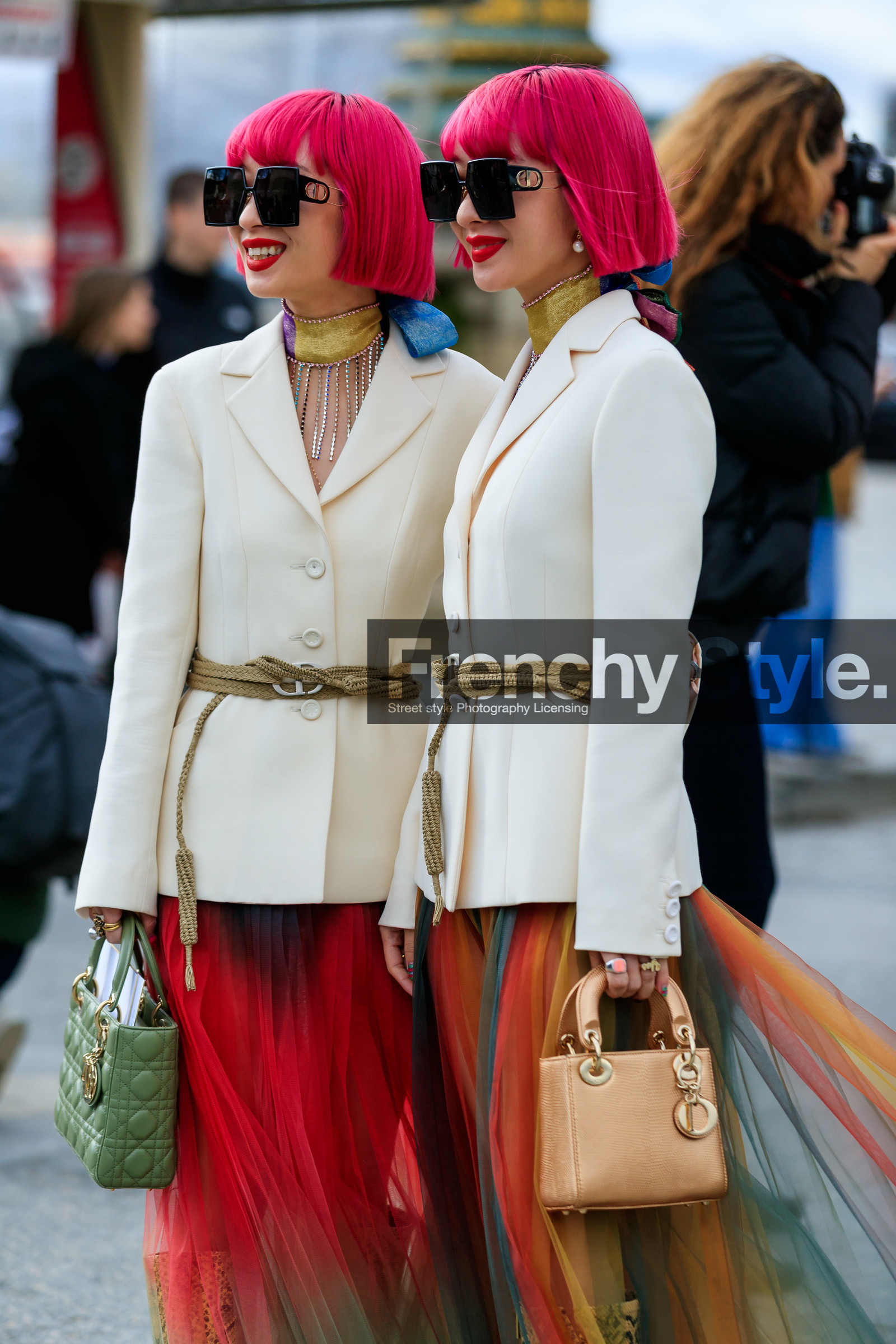 Ami and Aya Suzuki, white jacket, pink hair, dyed hair, big sunglasses, square shape glasses, dior sunglasses, dior jacket, dior bag, dior belt, dior skirt, belted jacket, rope belt, multicolor skirt, tulle skirt, pink skirt, rainbow skirt, lurex scarf, strassed necklace, strassed scarf, multicolor scarf, scarf necklace, lady dior bag, light green leather bag, nude leather bag, quilted bag, hand bag, golden bag, animal skin bag, long necklace, long skirt, fashion week, frenchystyle, FW, jonathan paciullo, street style, PFW, PARIS, AUTUMN WINTER 2020-2021, FALL WINTER 2020-2021, FW 20-21, vertical, atmosphere details, detail