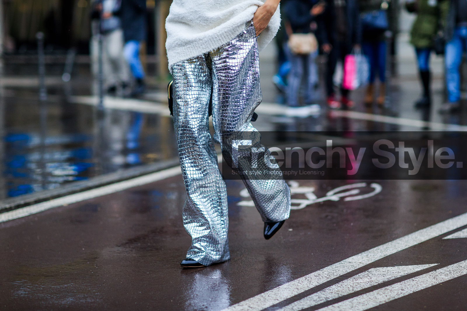 atmosphere details, AUTUMN WINTER 2016-2017, AW 16-17, detail, FALL WINTER 2016-2017, fashion week, frenchystyle, FW, FW 16-17, horizontal, jonathan paciullo, leather pants, LFW, LONDON, MENSWEAR, silver, silver pants, street style, trousers, white, white sweater