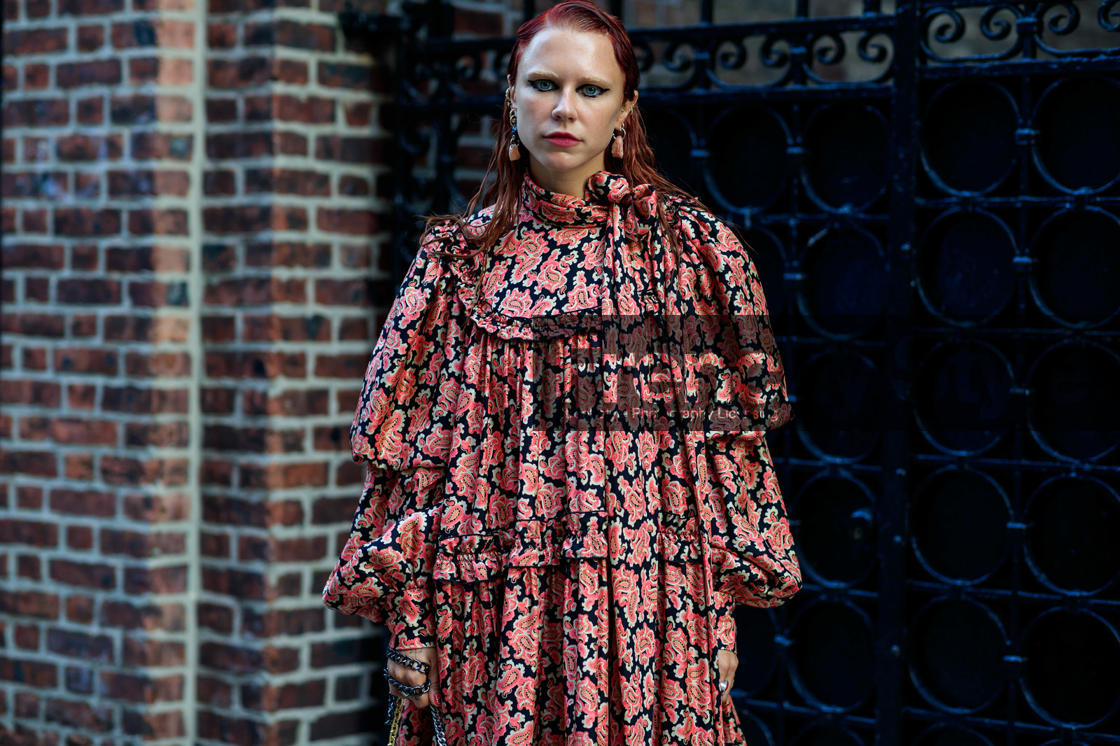 courtney trop, dyed hair, earrings, eyeliner, floral, flowers, graphic dress, pink dress, printed dress, pulled back hair, ruffles, wet hair, street style, jonathan paciullo, FW, frenchystyle, fashion week, NEW YORK, NYFW, SPRING SUMMER 2020, SS 20, horizontal, atmosphere details, detail