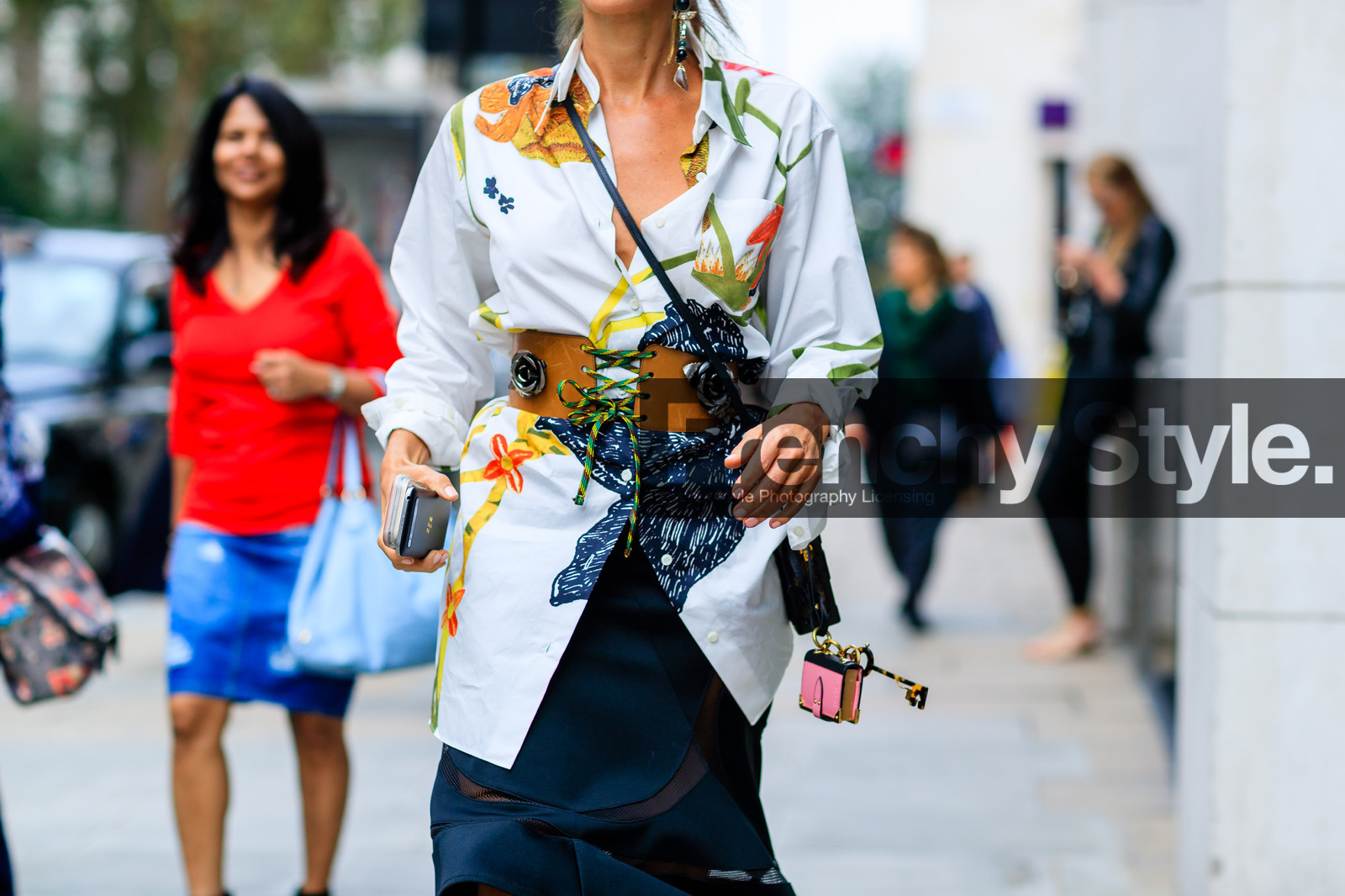 atmosphere details, black skirt, brown belt, corset, detail, fashion week, floral, flower, frenchystyle, FW, horizontal, jonathan paciullo, leather belt, LFW, LONDON, mini bag, printed shirt, SPRING SUMMER 2017, SS 17, street style, white shirt, woman