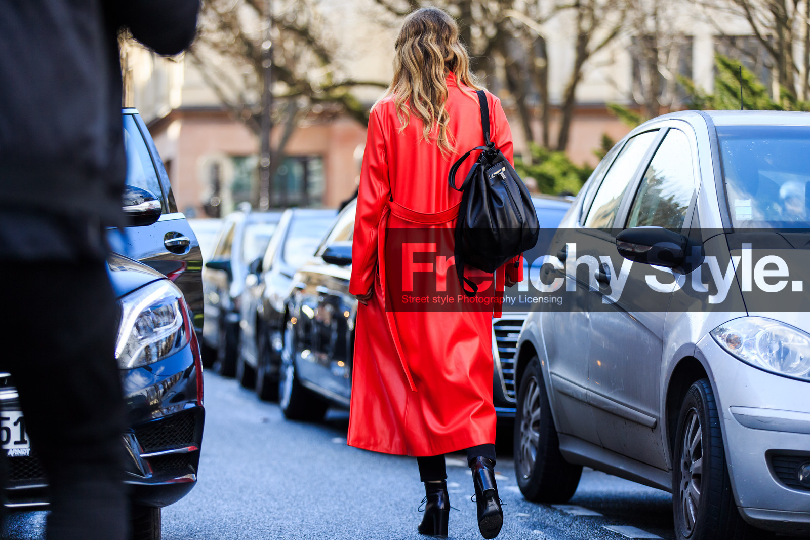 atmosphere details, AUTUMN WINTER 2016-2017, AW 16-17, back detail, black bag, black boots, ekatrina mukina, FALL WINTER 2016-2017, fashion week, frenchystyle, full length, FW, FW 16-17, horizontal, jonathan paciullo, leather backpack, leather boots, leather coat, PARIS, PFW, red coat, street style