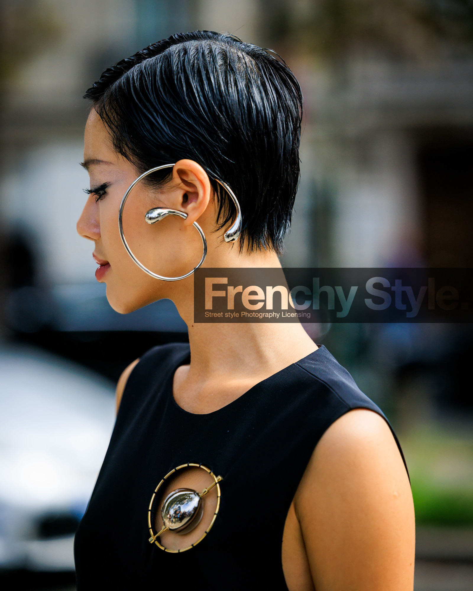 PARIS, PFW, fashion week, frenchystyle, FW, jonathan paciullo, street style, SPRING SUMMER 2024, SS 24, vertical, atmosphere details, detail