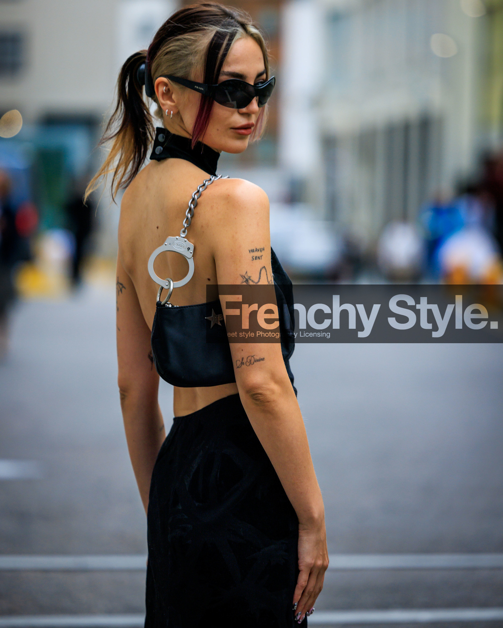 fashion week, frenchystyle, FW, jonathan paciullo, street style, LFW, LONDON, atmosphere details, detail, SPRING SUMMER 2024, SS 24