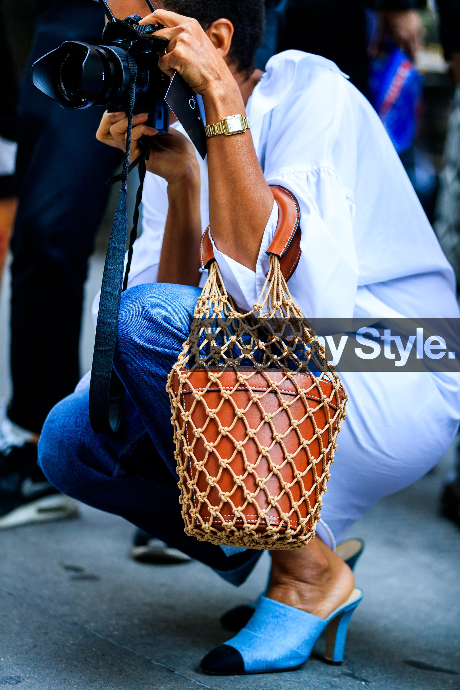atmosphere details, blue denim, blue shoes, brown bag, camera, denim pants, detail, fashion week, frenchystyle, FW, high heels, jeans, jonathan paciullo, leather bag, leather shoes, net shopper, NEW YORK, NYFW, SPRING SUMMER 2018, SS 18, street style, tamu mcpherson, trousers, turquoise, vertical, white shirt