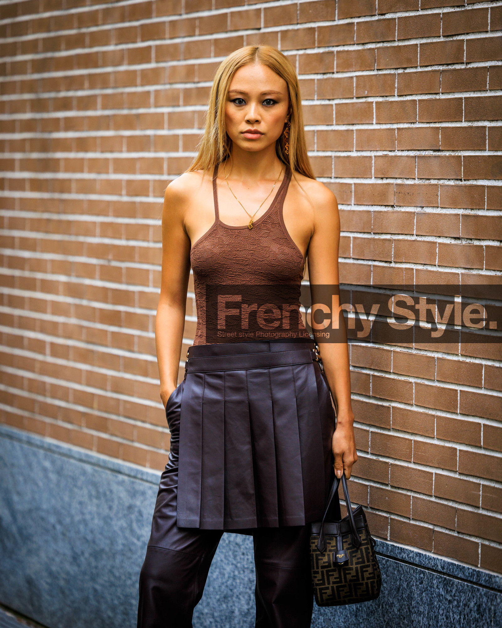 fashion week, frenchystyle, FW, jonathan paciullo, street style, MFW, MILAN, SPRING SUMMER 2024, SS 24, vertical, atmosphere details, detail