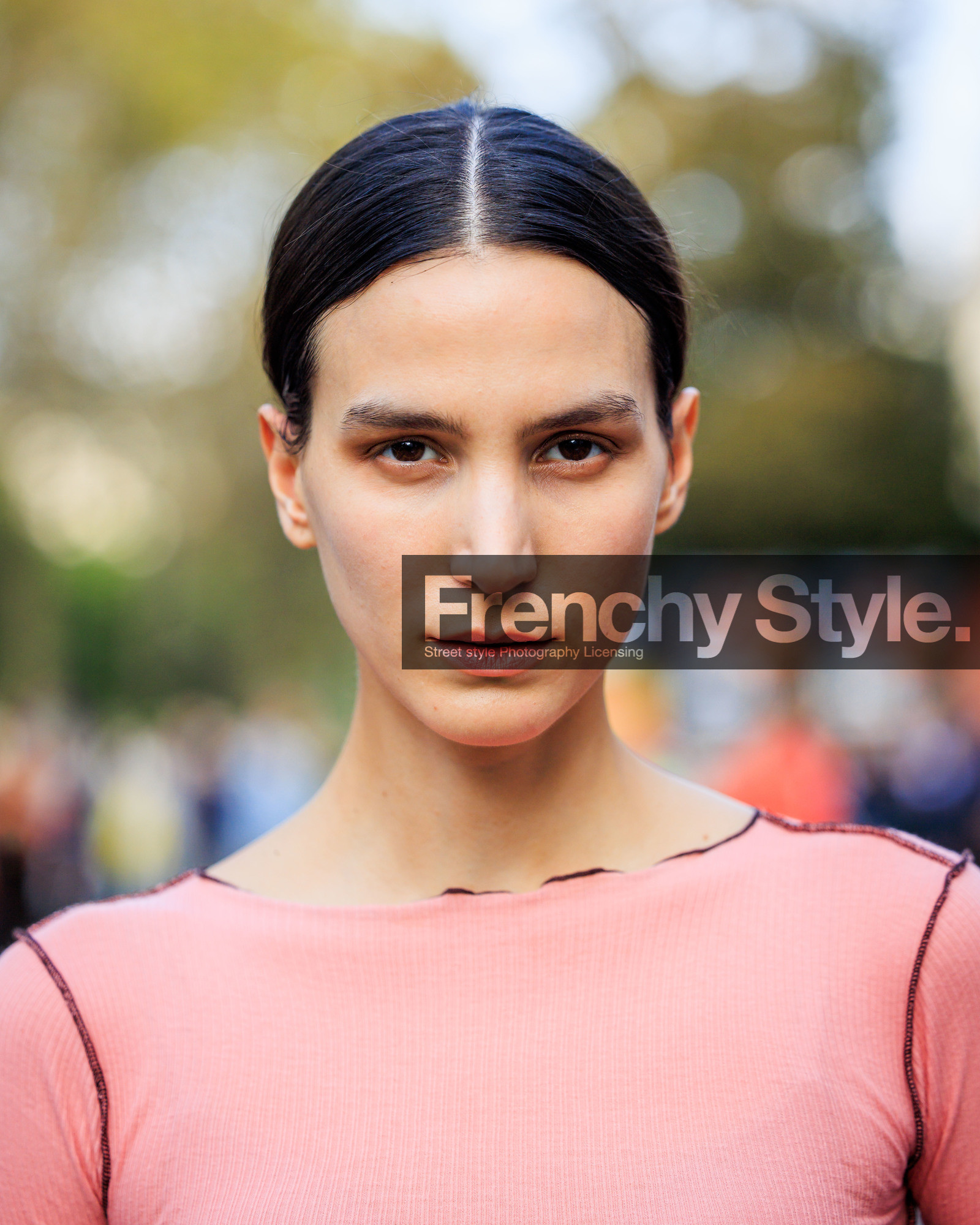 PARIS, PFW, fashion week, frenchystyle, FW, jonathan paciullo, street style, SPRING SUMMER 2024, SS 24, vertical, atmosphere details, detail