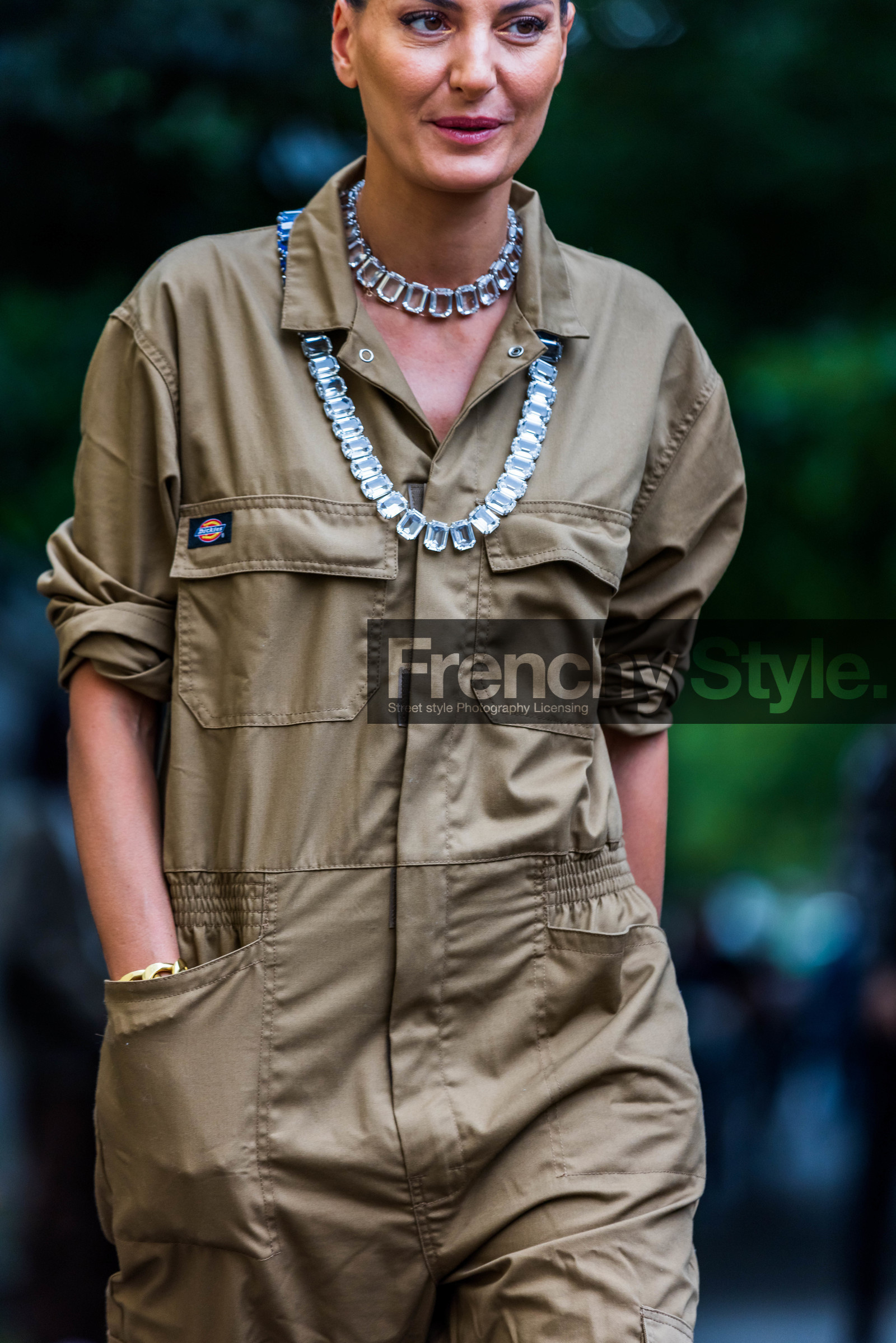 beige jumpsuit, bracelet, Giovanna Engelbert, jumpsuit, necklace, pocket, silver necklace, statement necklace, strass, fashion week, frenchystyle, FW, jonathan paciullo, street style, SPRING SUMMER 2022, SS 22, MFW, MILAN, vertical, atmosphere details