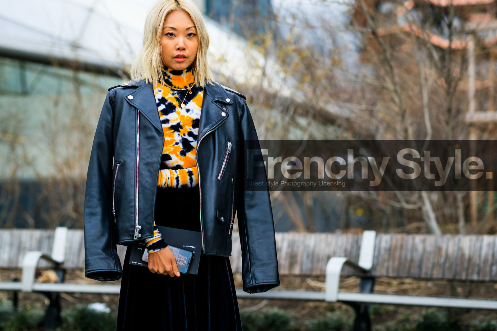 black dress, black jacket, black perfecto, graphic dress, leather jacket, leather perfecto, over the shoulder, printed dress, tie & die, vanessa hong, velvet, street style, jonathan paciullo, frenchystyle, NYFW, NEW YORK, AUTUMN WINTER 2019-2020, AW 19-20, FALL WINTER 2019-2020, FW 19-20, FW, fashion week, atmosphere details, horizontal, detail